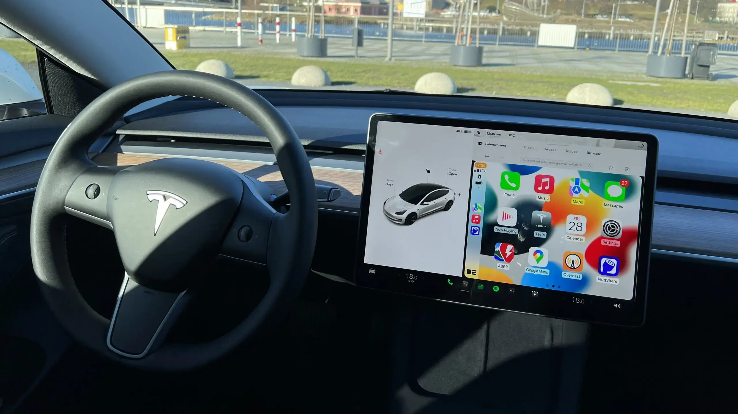 Apple'ın Yeni Hamlesi: Tesla'lara CarPlay mi Geliyor? 15 Tesla CarPlay entegrasyonu 1 e1781130274661.webp