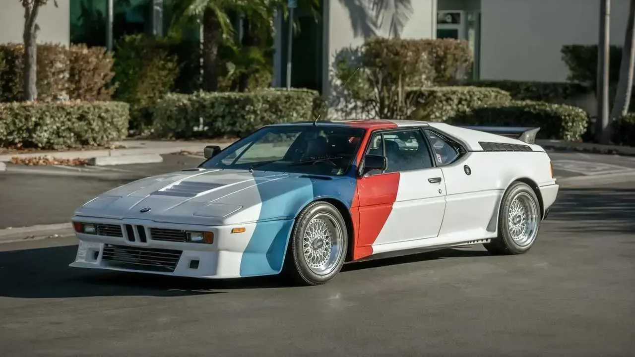 bmw m1 geri mi donuyor surpriz aciklama.webp