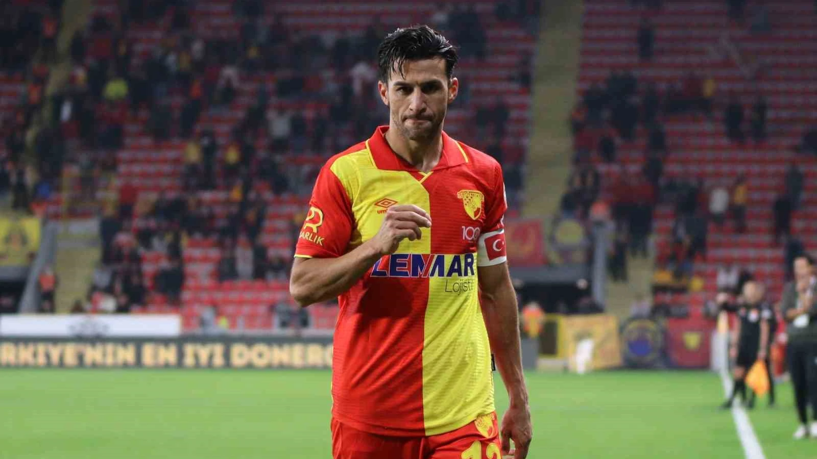 Türk futbolunda bir devir sona erdi! İsmail Köybaşı futbolu bıraktığını açıkladı 1 560857