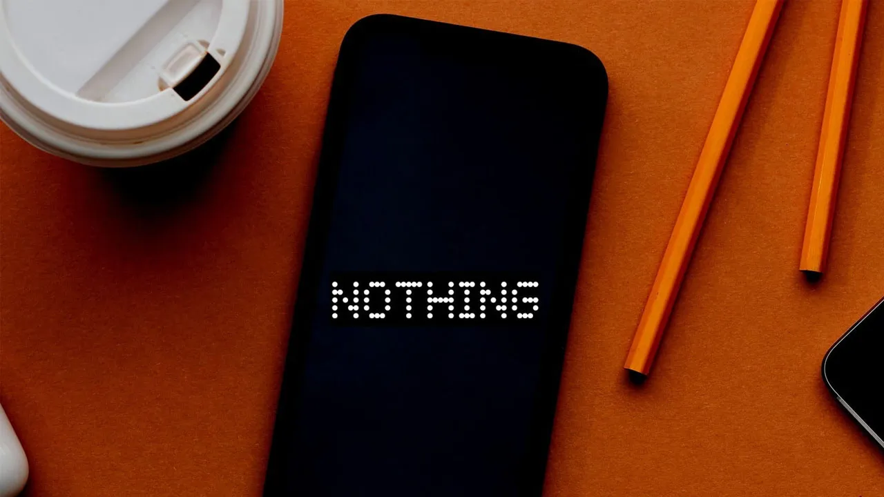 Nothing Phone (1) için Yazılım Desteği Resmen Sona Erdi 3 Nothing Phone 1 hakkinda yeni detaylar ortaya cikti.webp