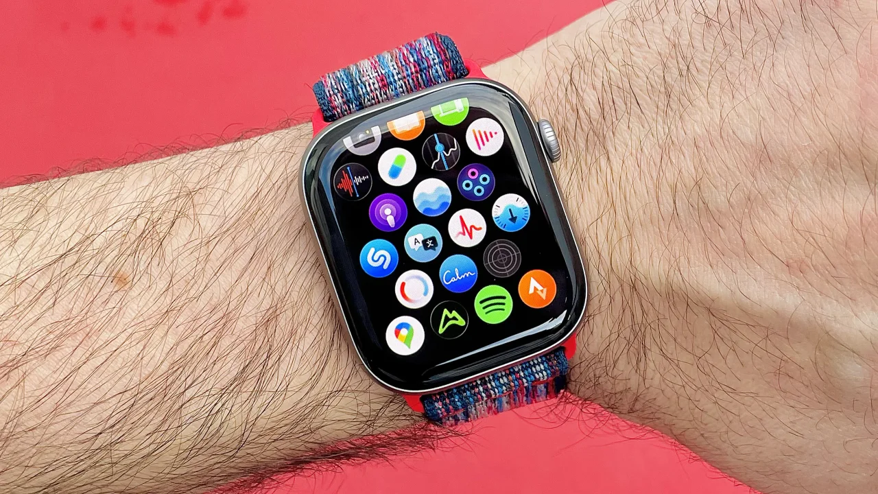 Apple Watch Series 12'de Kordon İçi Sensör Dönemi mi Başlıyor? 2 apple watch series 12de kordon ici sensor donemi mi basliyor.webp