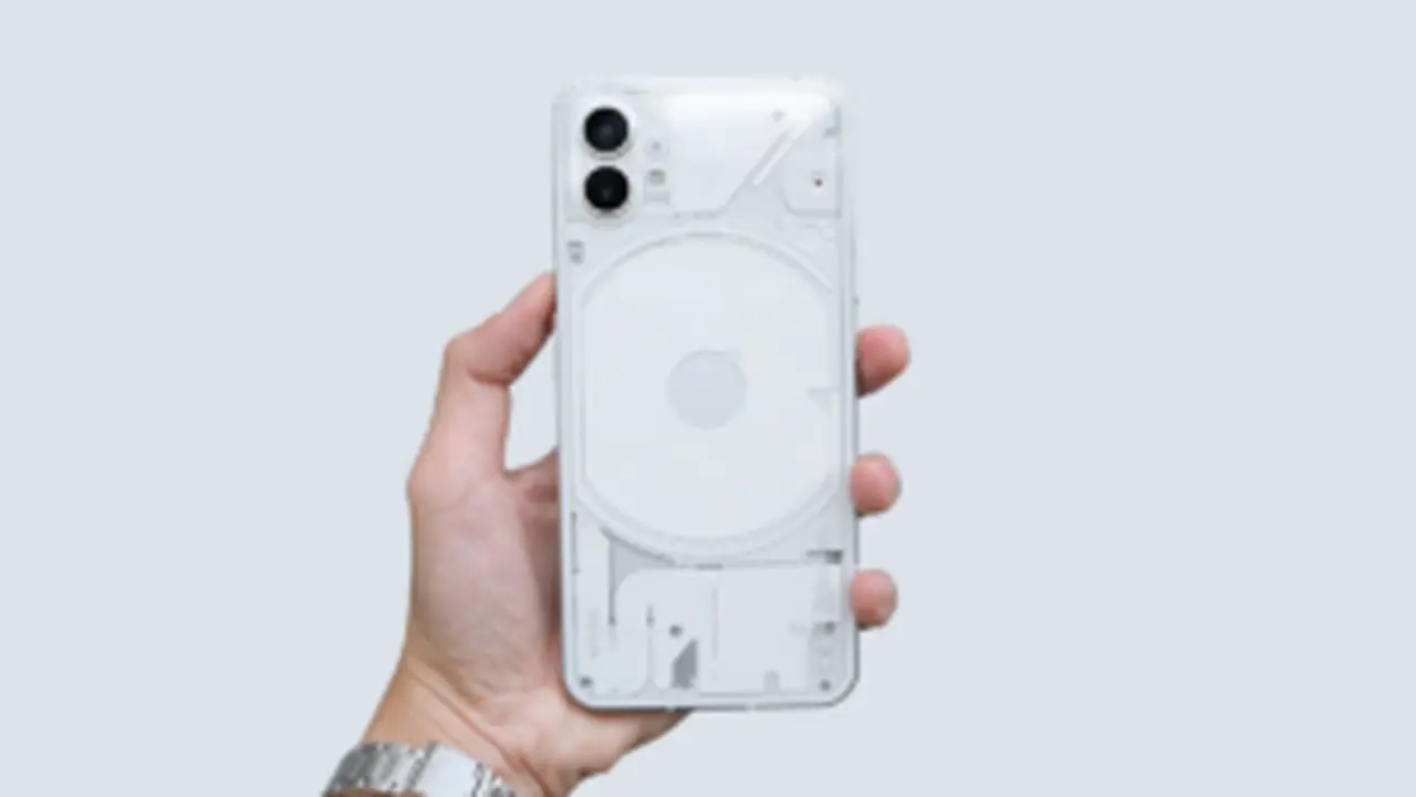 nothing phone 1 icin son guncelleme yayinlandi.webp